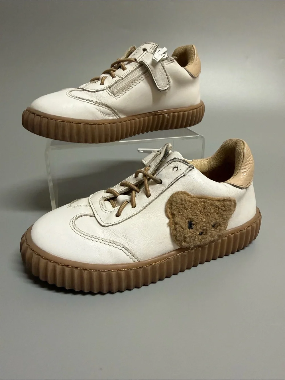 BLUBLONC TODDLER WHITE BEAR SNEAKERS Sz 27 US 10
